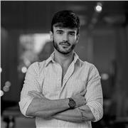 Pedro ARCHITECTE et Artiste Brésilien qui, Avec plaisir, vous offre plusiers cours selon votre intérêt.
COURS:
 - Portugais
 -  Anglais
 - Autocad
- Sketchup
- ART ( Dessin Contemporain )
- Interior Design
et
- Paysagisme!
Je suis heureux d’établir une